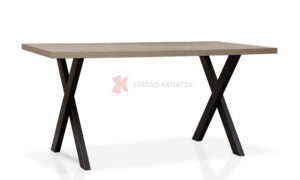 Τραπέζι κουζίνας με μεταλλικά πόδια