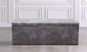 Σκαμπό με χώρο για αποθήκευση