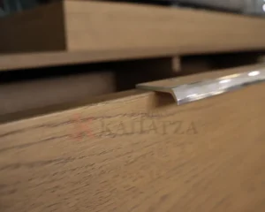 Σύνθεση σε ξύλο Δρυ με λάκα
